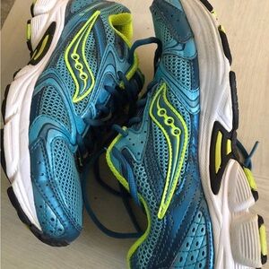 Saucony Size 8 Cohesion 5 Running Sneakers in Teal and Lime Gorgeous